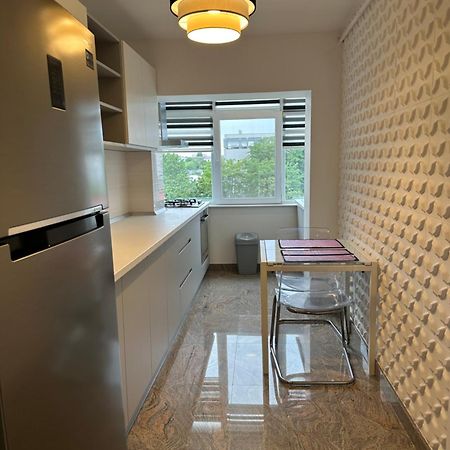 Page3 Apartament Targoviste Eksteriør bilde