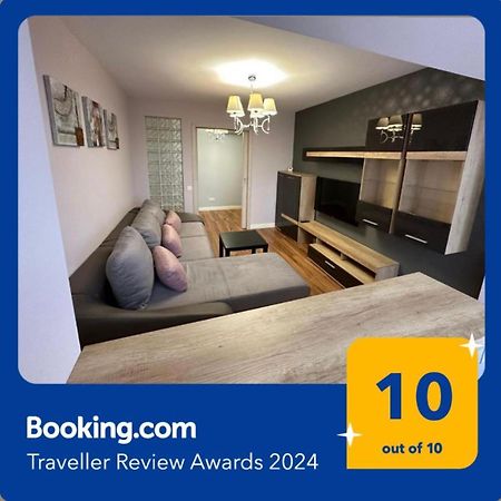 Page3 Apartament Targoviste Eksteriør bilde