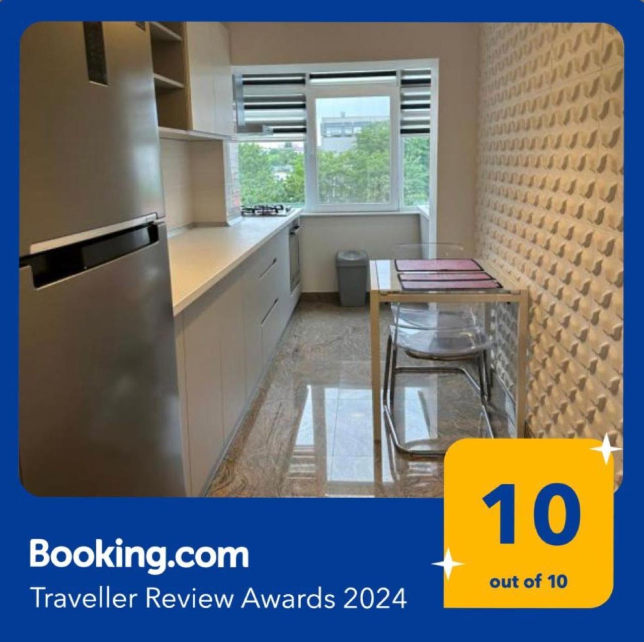 Page3 Apartament Targoviste Eksteriør bilde
